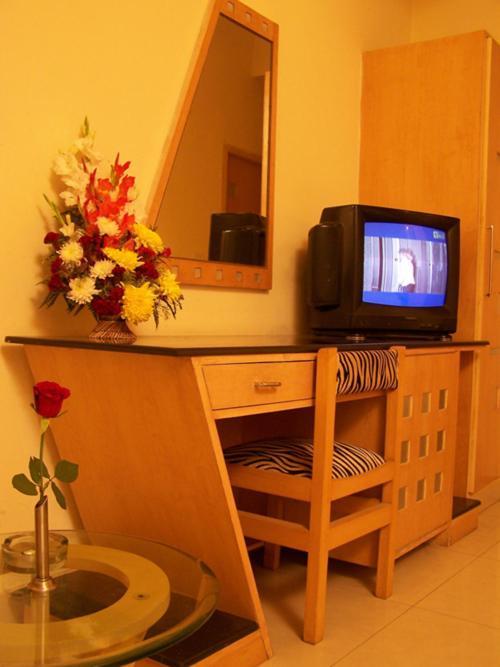 FabHotel Ashu Palace Karol Bagh Delhi  Bagian luar foto