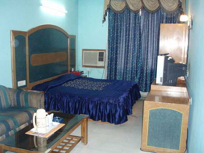 FabHotel Ashu Palace Karol Bagh Delhi  Ruang foto