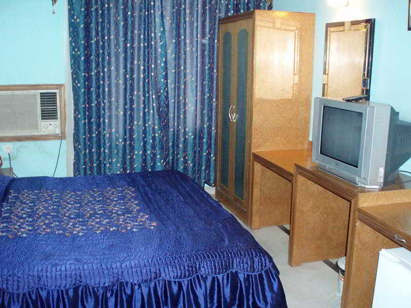 FabHotel Ashu Palace Karol Bagh Delhi  Ruang foto
