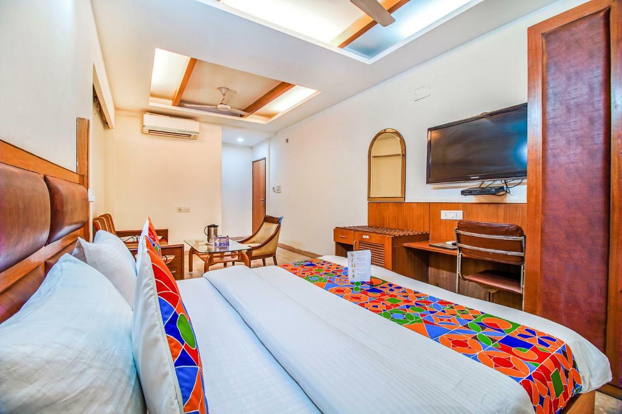 FabHotel Ashu Palace Karol Bagh Delhi  Bagian luar foto