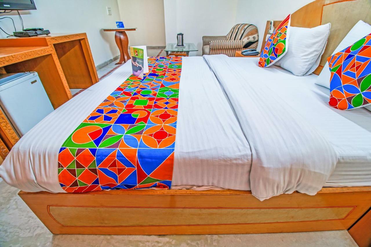 FabHotel Ashu Palace Karol Bagh Delhi  Bagian luar foto